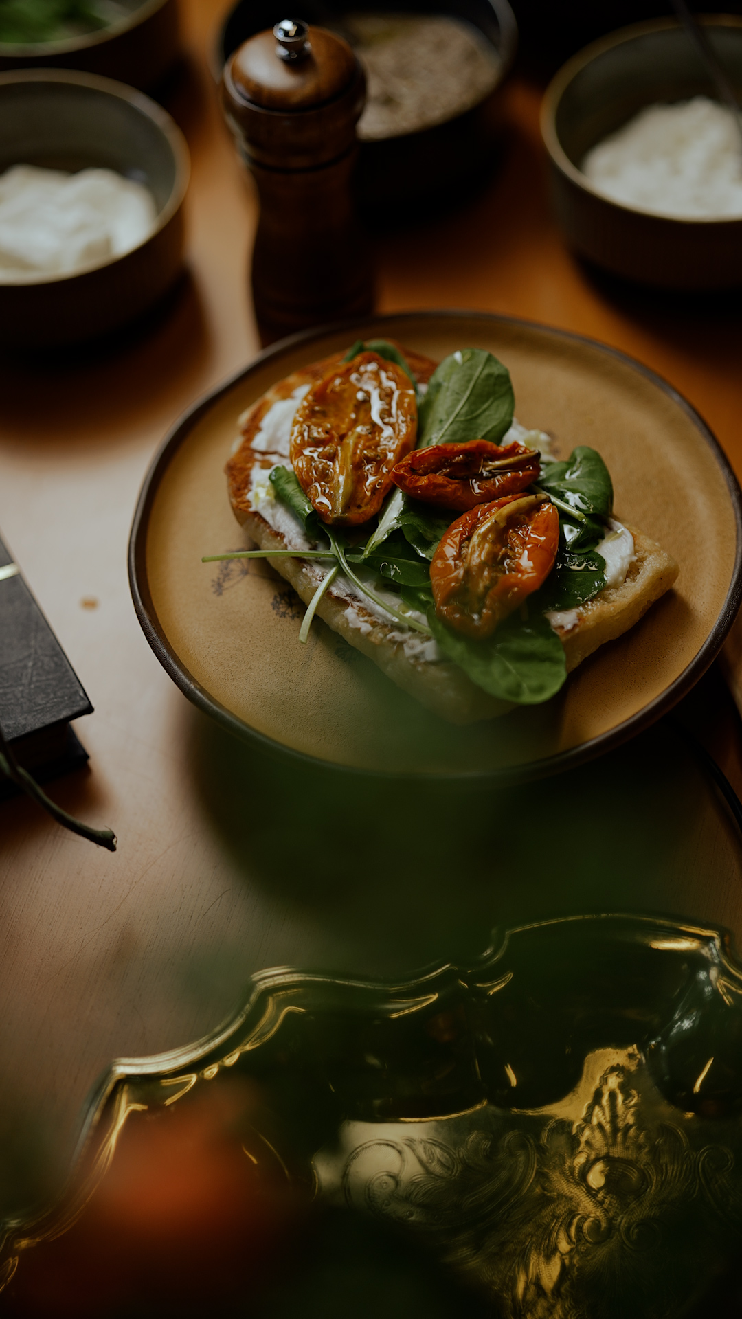 Brunch em Curitiba com ingredientes que nascem do tempo